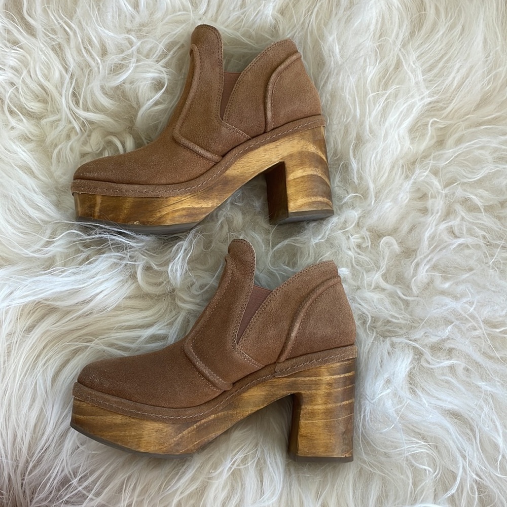 Matisse Tan Suede Platform Clog Heels - Picture 2 of 6